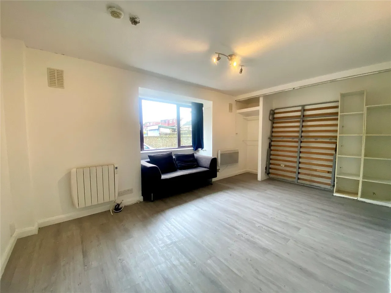 Albert Road, Hayes, UB3, photo 2