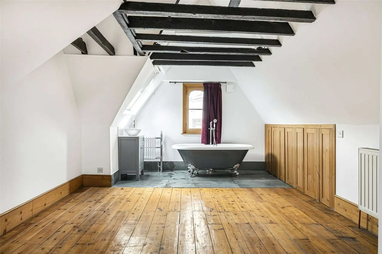 Church Crescent, Victoria Park Village, London, E9 7DH, photo 12