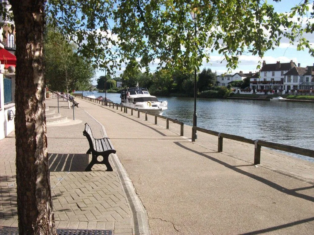 Clarence Street, Staines-Upon-Thames, London, TW18 4BU, photo 8