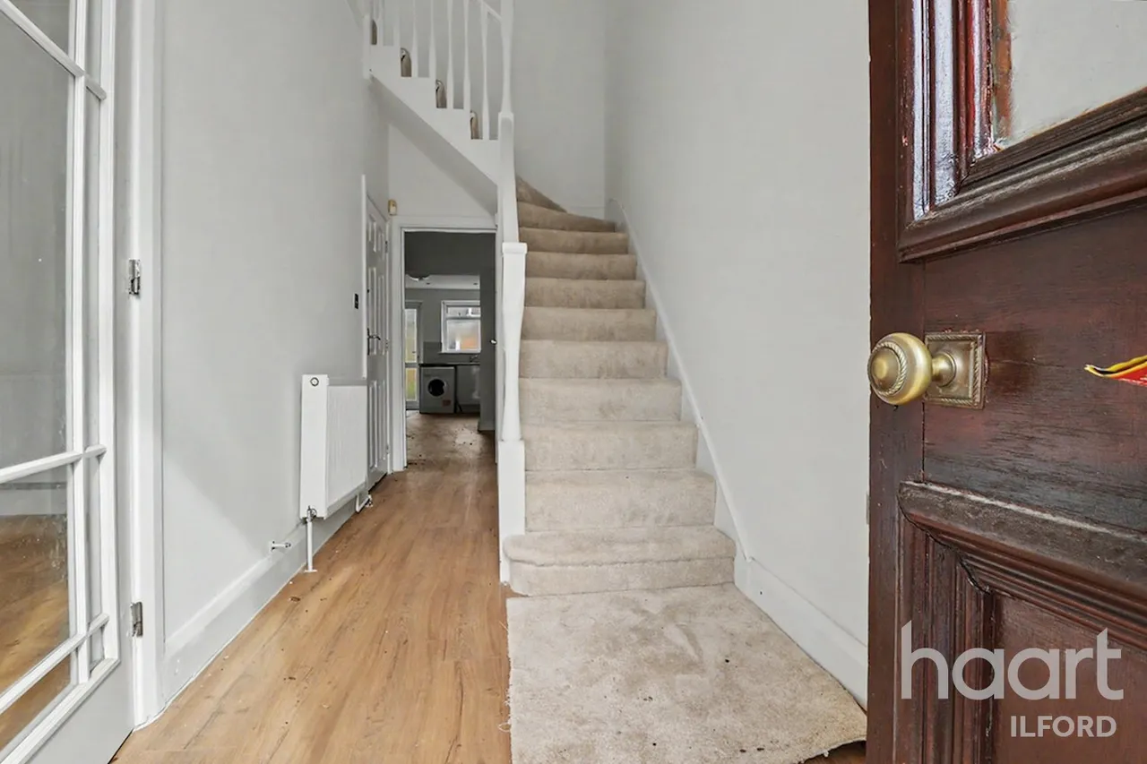 Bedford Road, IG1, photo 9