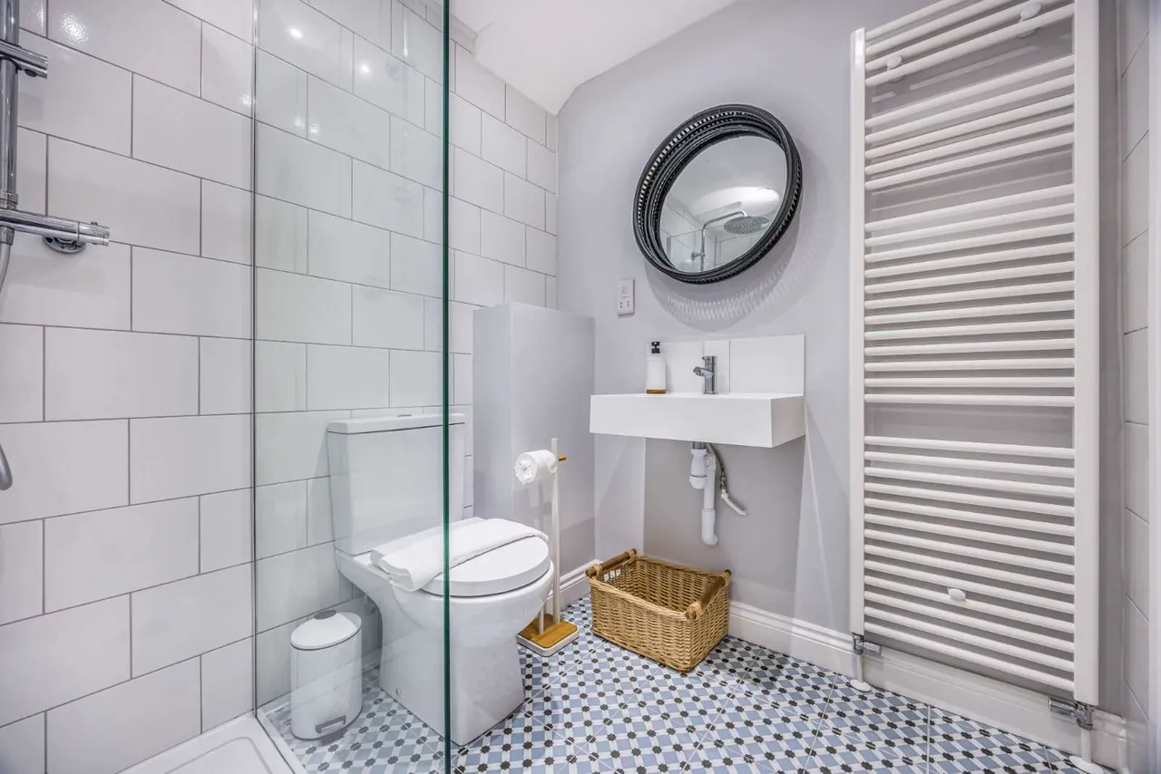 First Avenue, Bracklesham Bay, Chichester, West Sussex, PO20 8LA, photo 9
