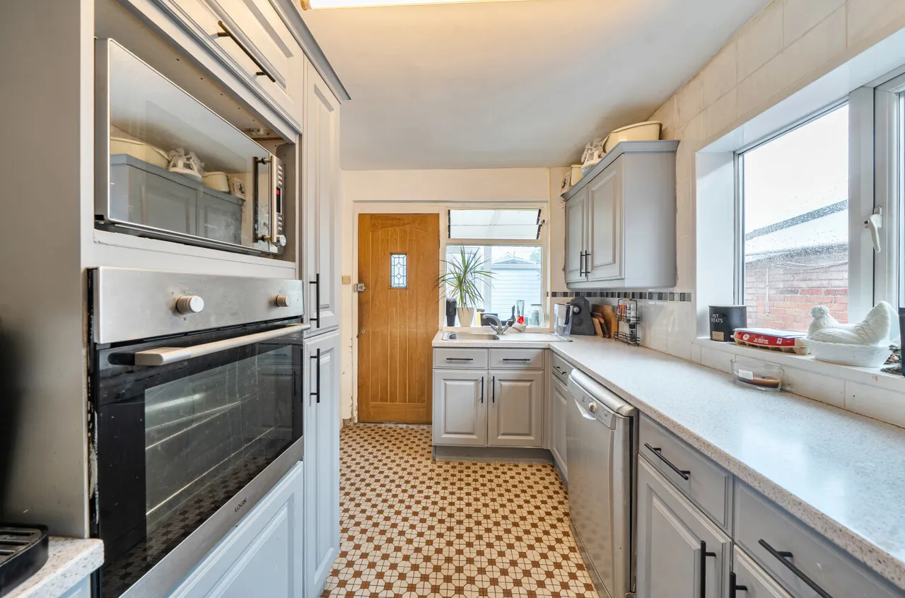 Bromley Road, Midanbury, SO18, photo 4