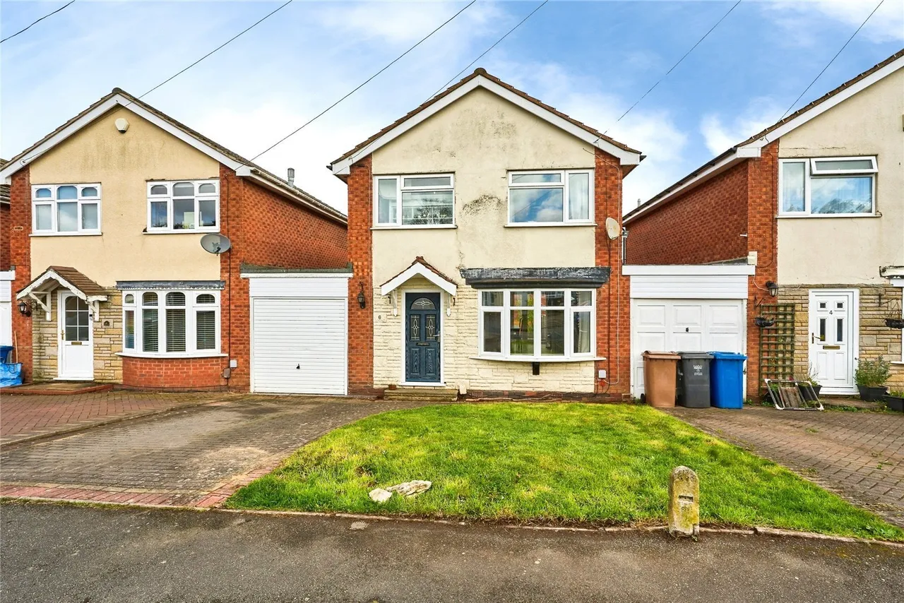 3 bed house for sale — Hazelmere Drive, Burntwood, Staffordshire, WS7