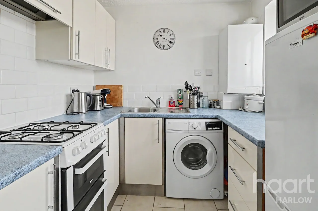 Regency Court, Harlow, CM18, photo 3