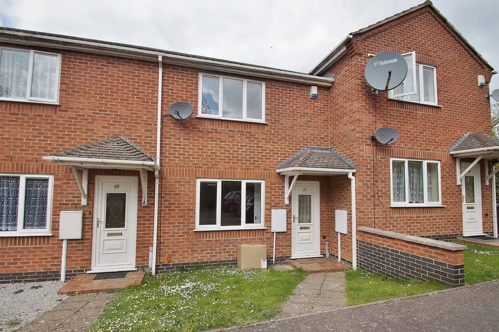 2 bed house to rent, East Street, Rugby, CV21
