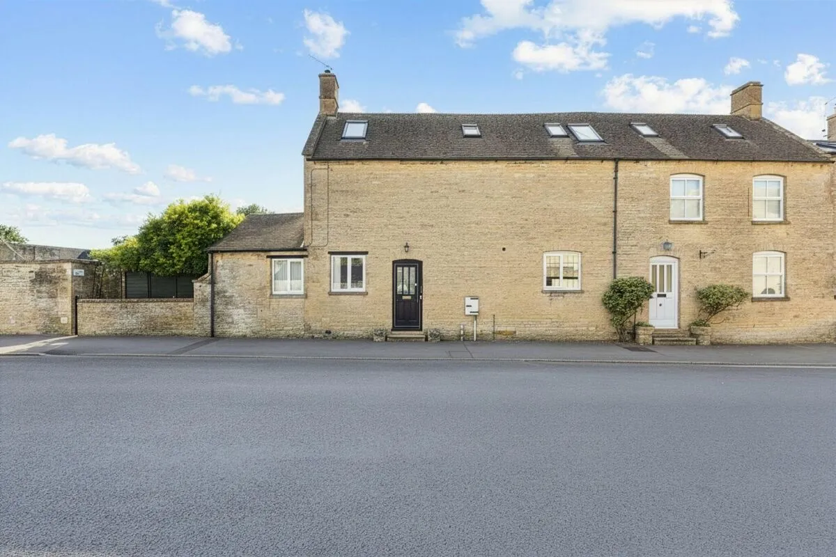 house for sale, High Street, Stow on the Wold, GL54