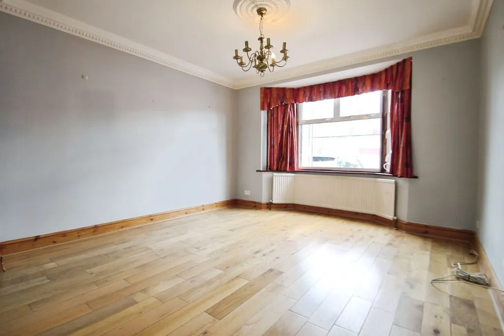 Hurley Road, Greenford, UB6, photo 5