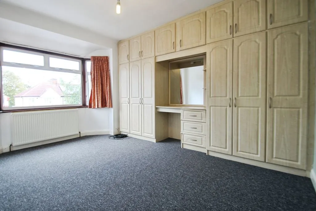Hurley Road, Greenford, UB6, photo 4