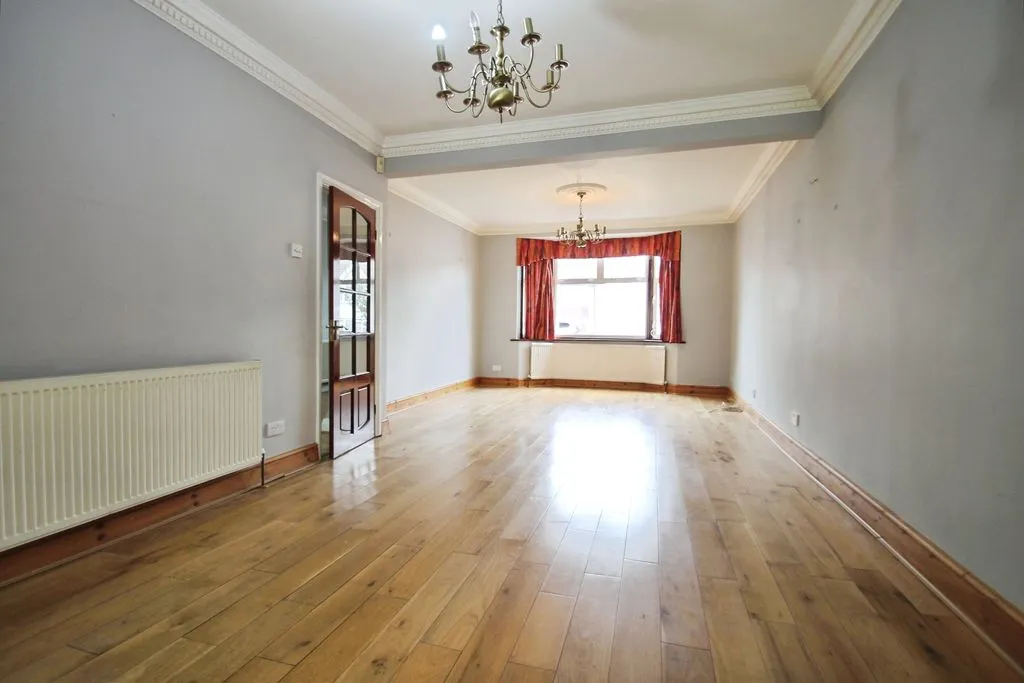 Hurley Road, Greenford, UB6, photo 11