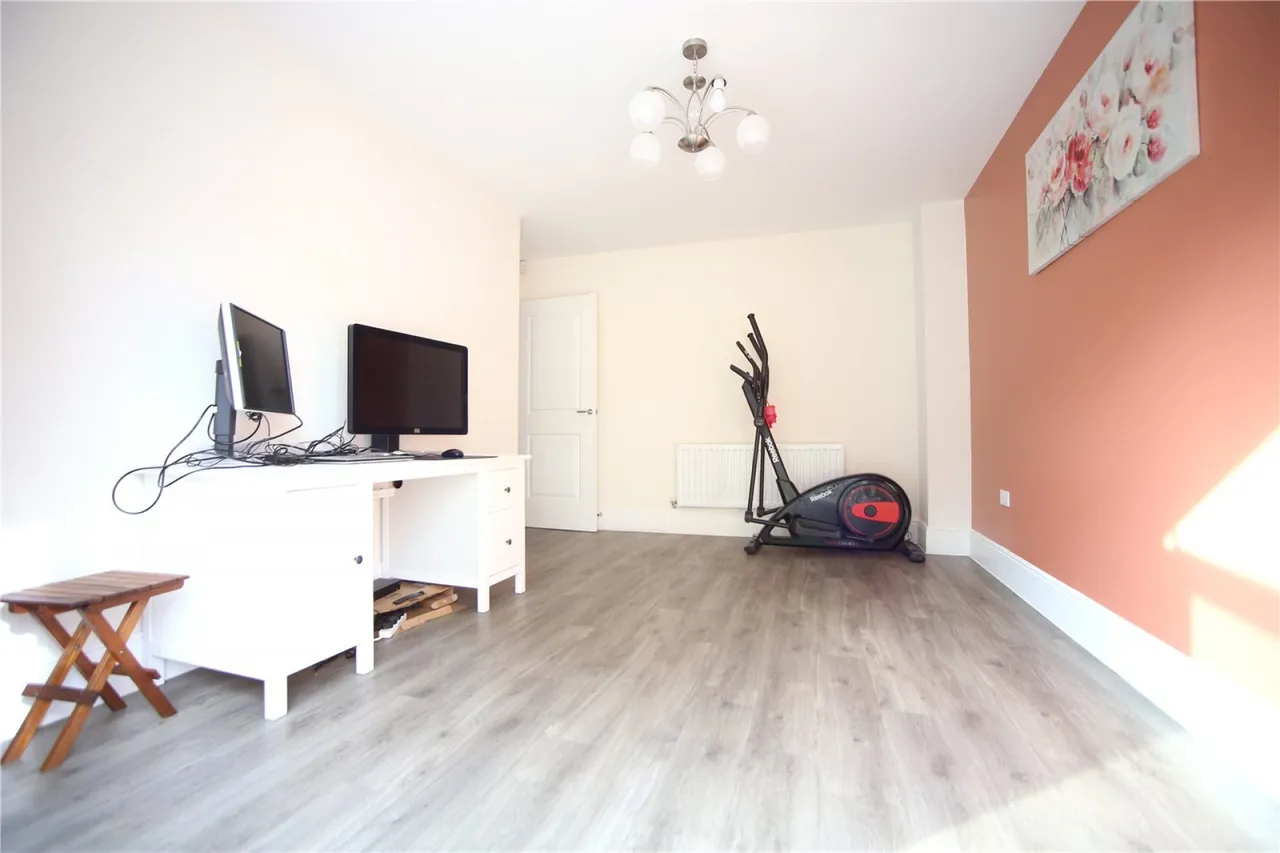 Teasel Road, Cheltenham, GL53, photo 12