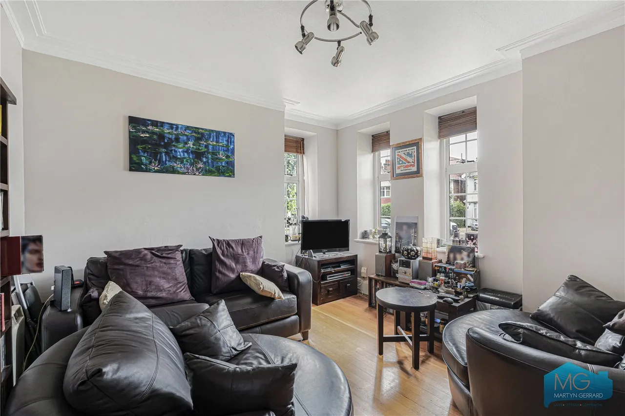 North End Road, London, NW11, photo 2