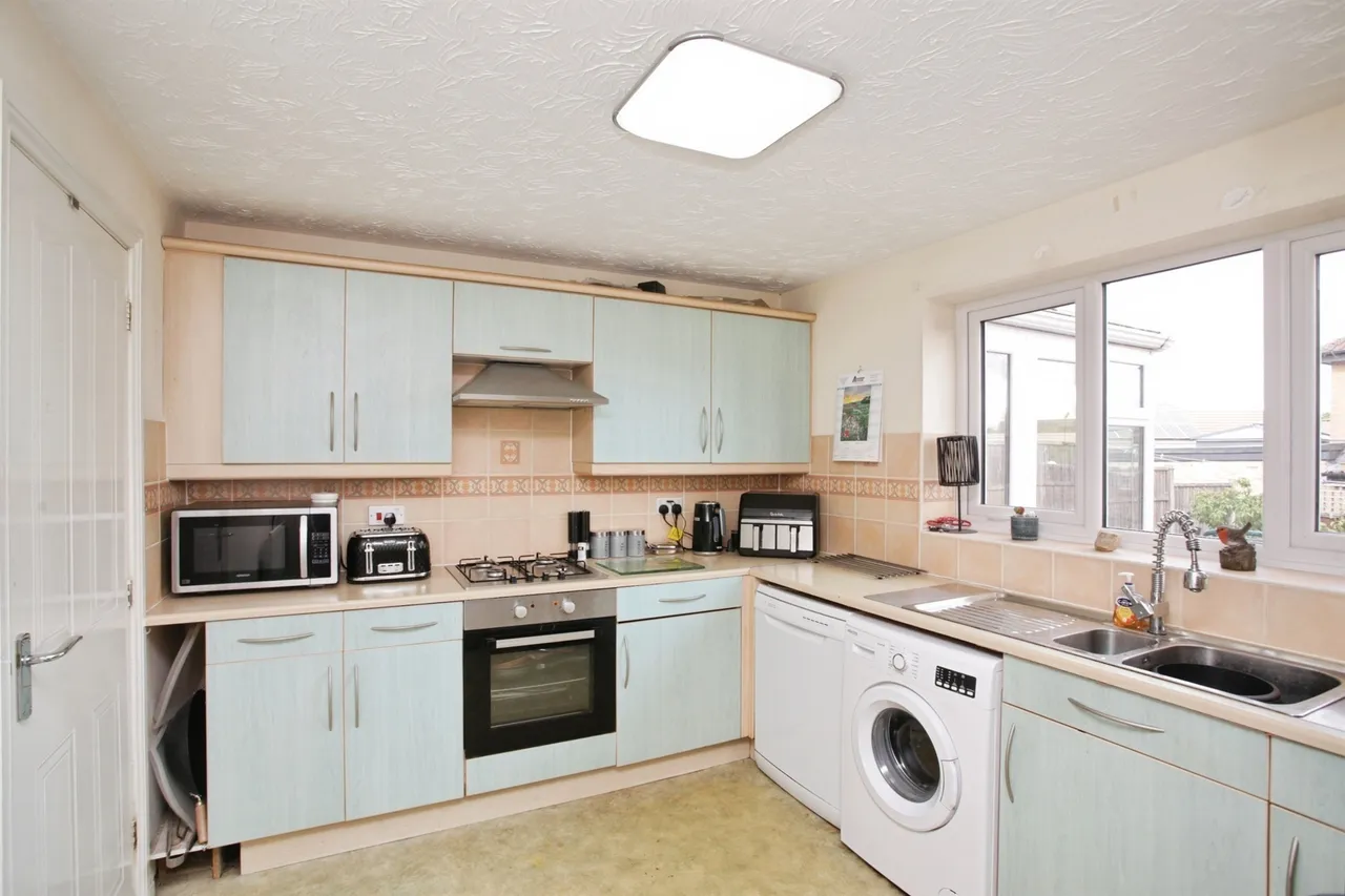 Furrow Close, Rugby, photo 4