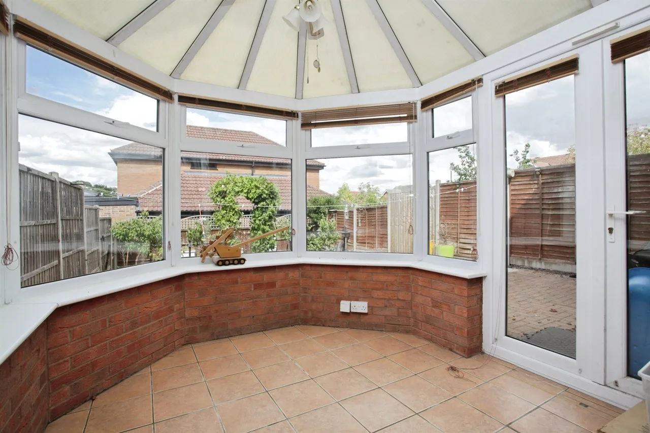 Furrow Close, Rugby, photo 6
