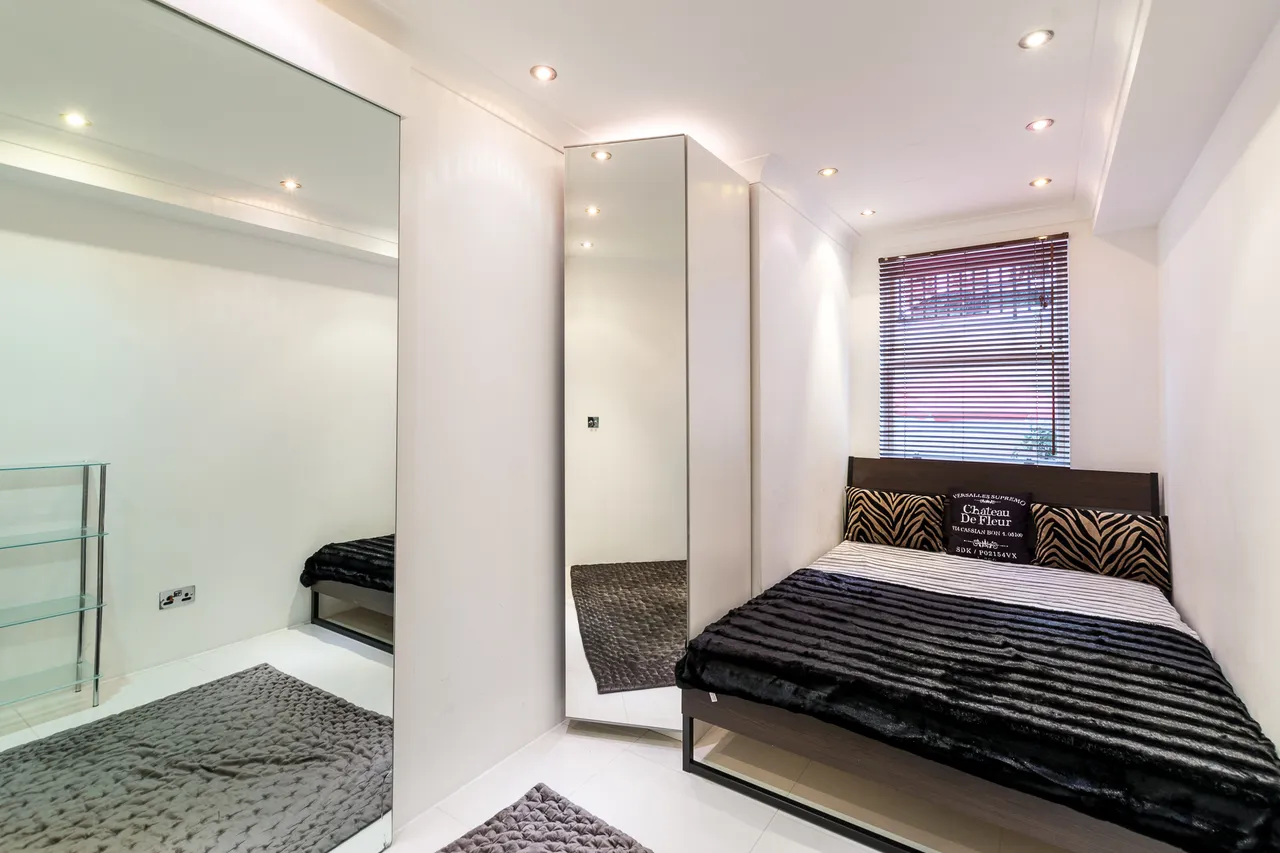 Flat 11, 47 Elm Park Gardens, London, photo 5