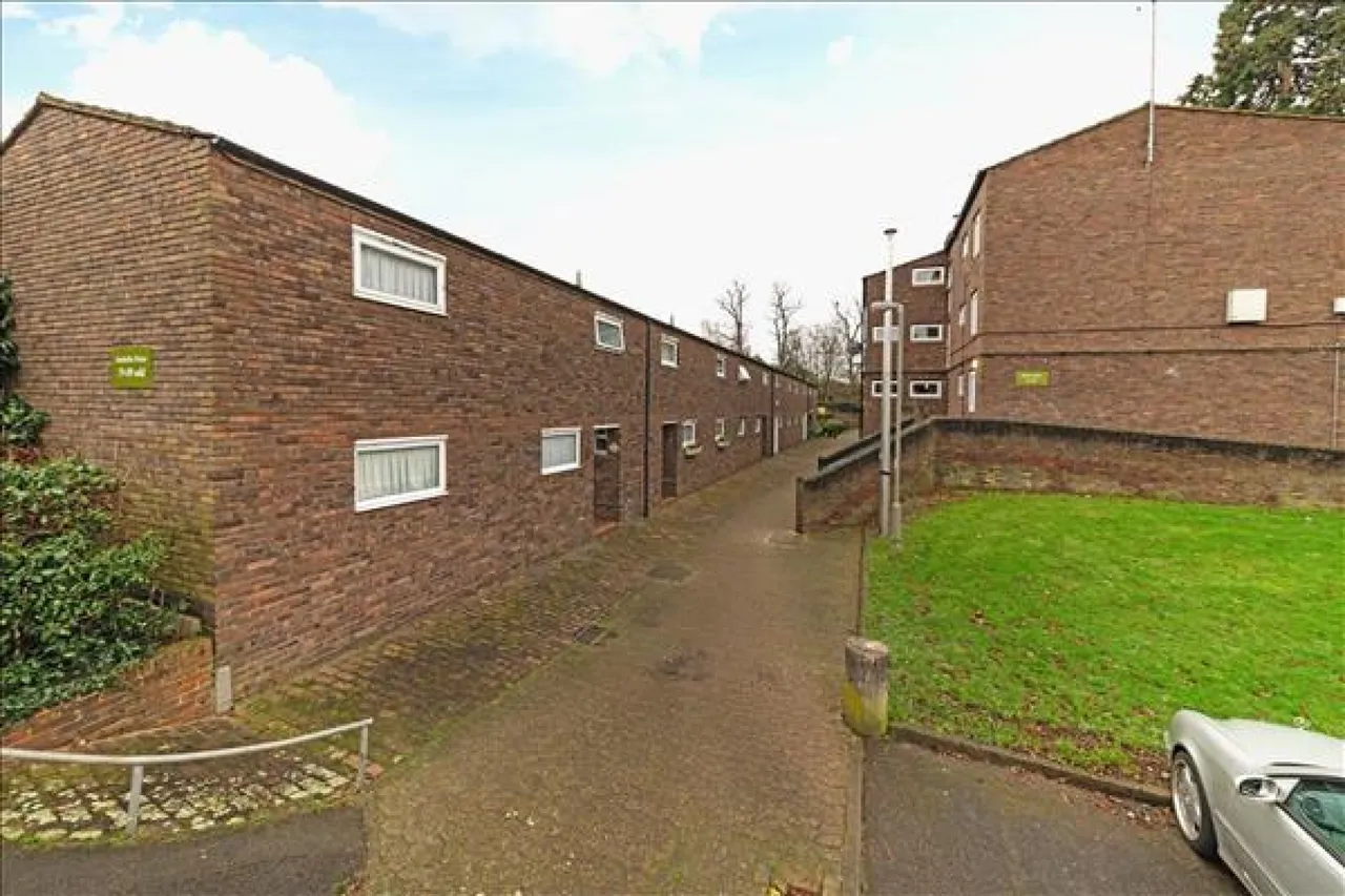 Arabella Drive, Barnes, photo 11