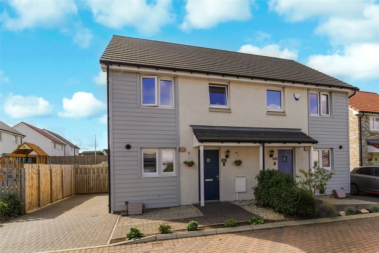 3 bed house for sale — Blair Road, East Calder, Livingston, West Lothian, EH53