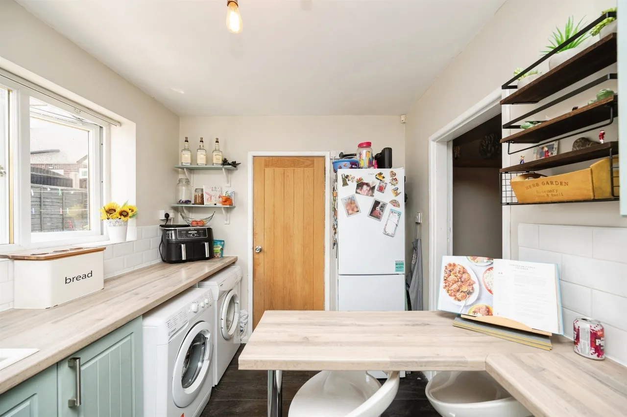 Chestnut Avenue, Dudley, DY1, photo 14
