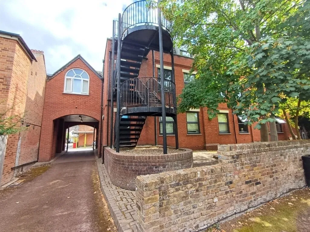 Minorca Road, Weybridge, KT13, photo 5