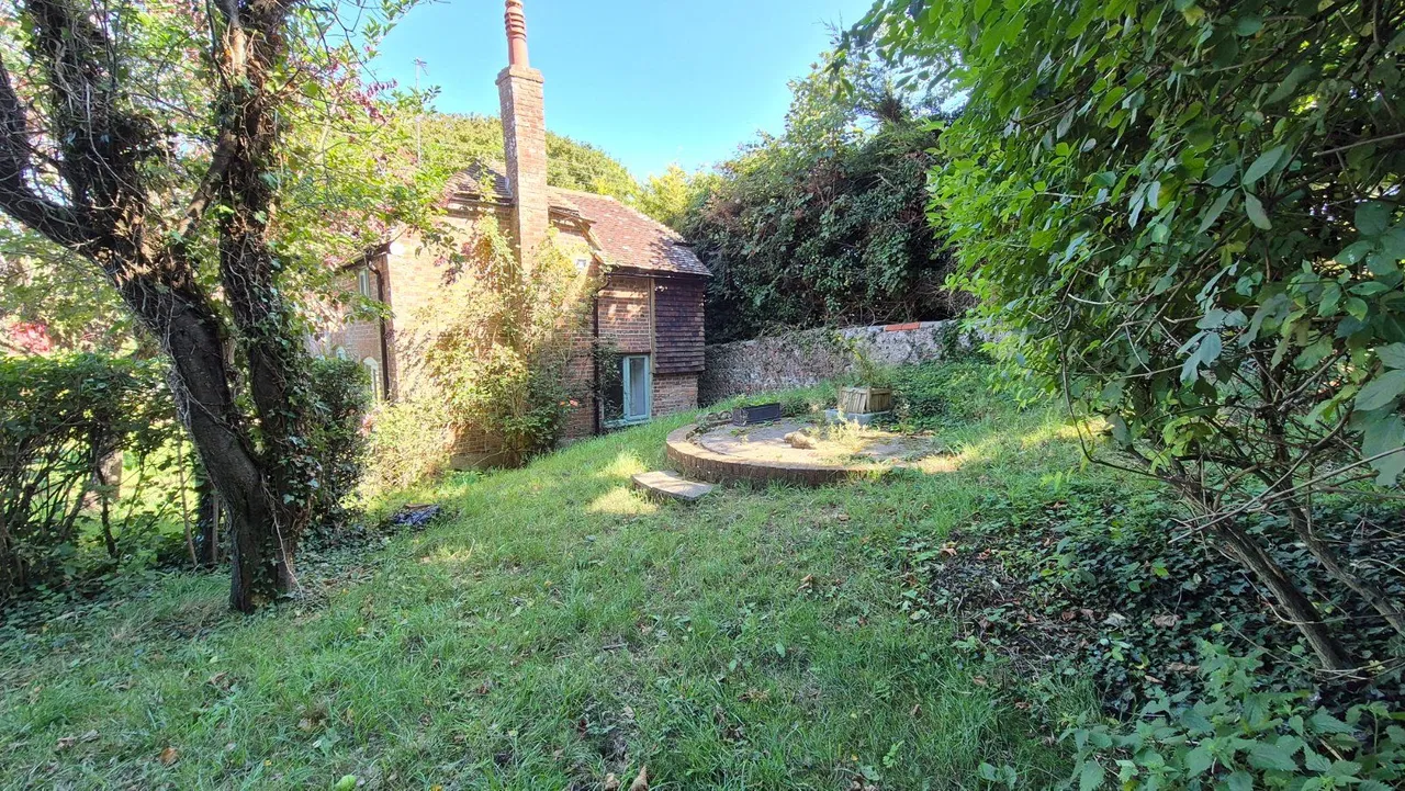 Lower Berwick, Berwick, East Sussex, BN26 5QS, photo 8