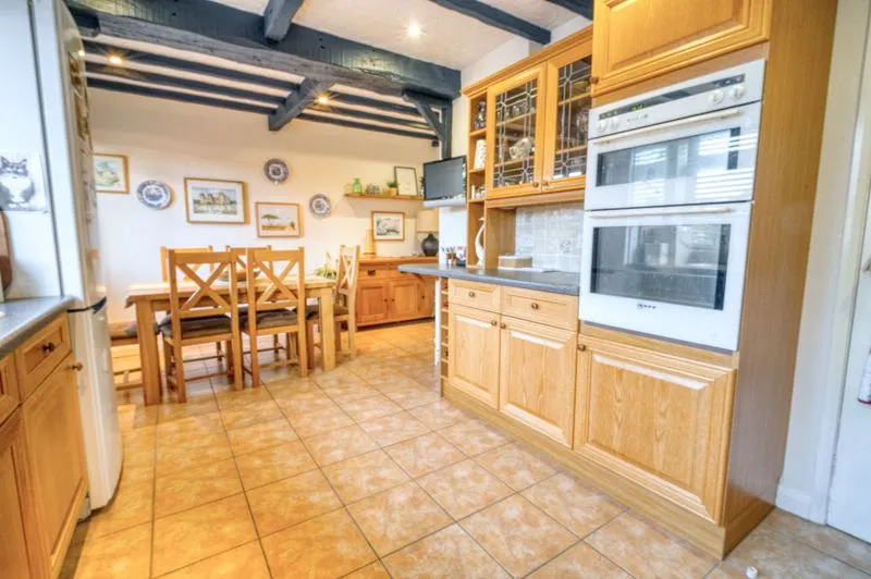 Totteridge Road, High Wycombe HP13 7LW, photo 6