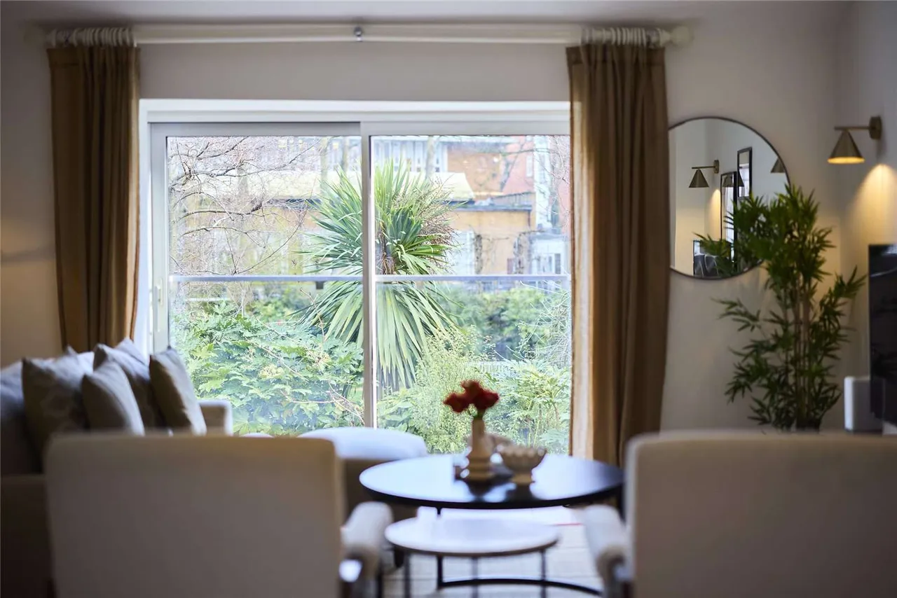 Graces Mews, St John's Wood, NW8, photo 3