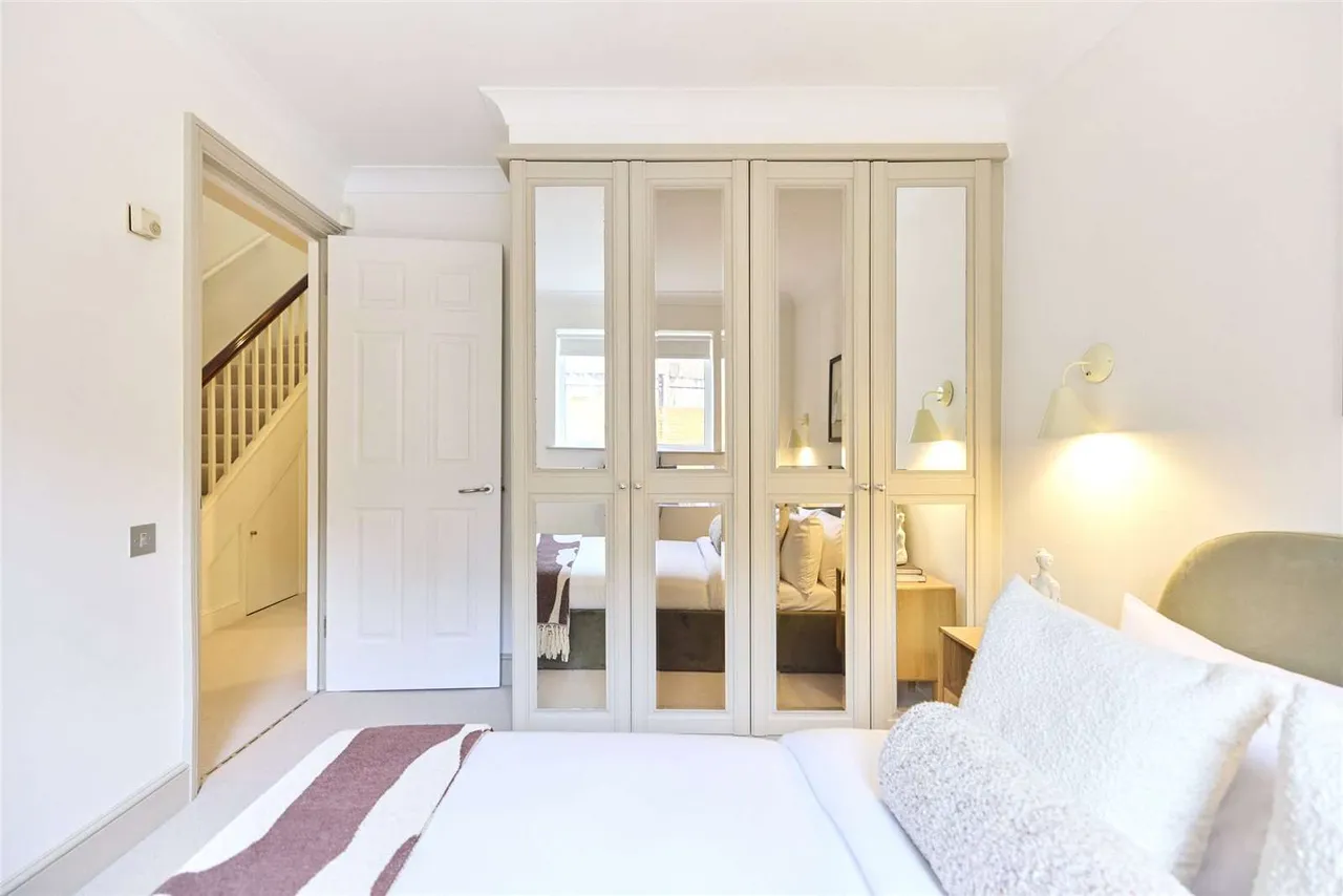 Graces Mews, St John's Wood, NW8, photo 21
