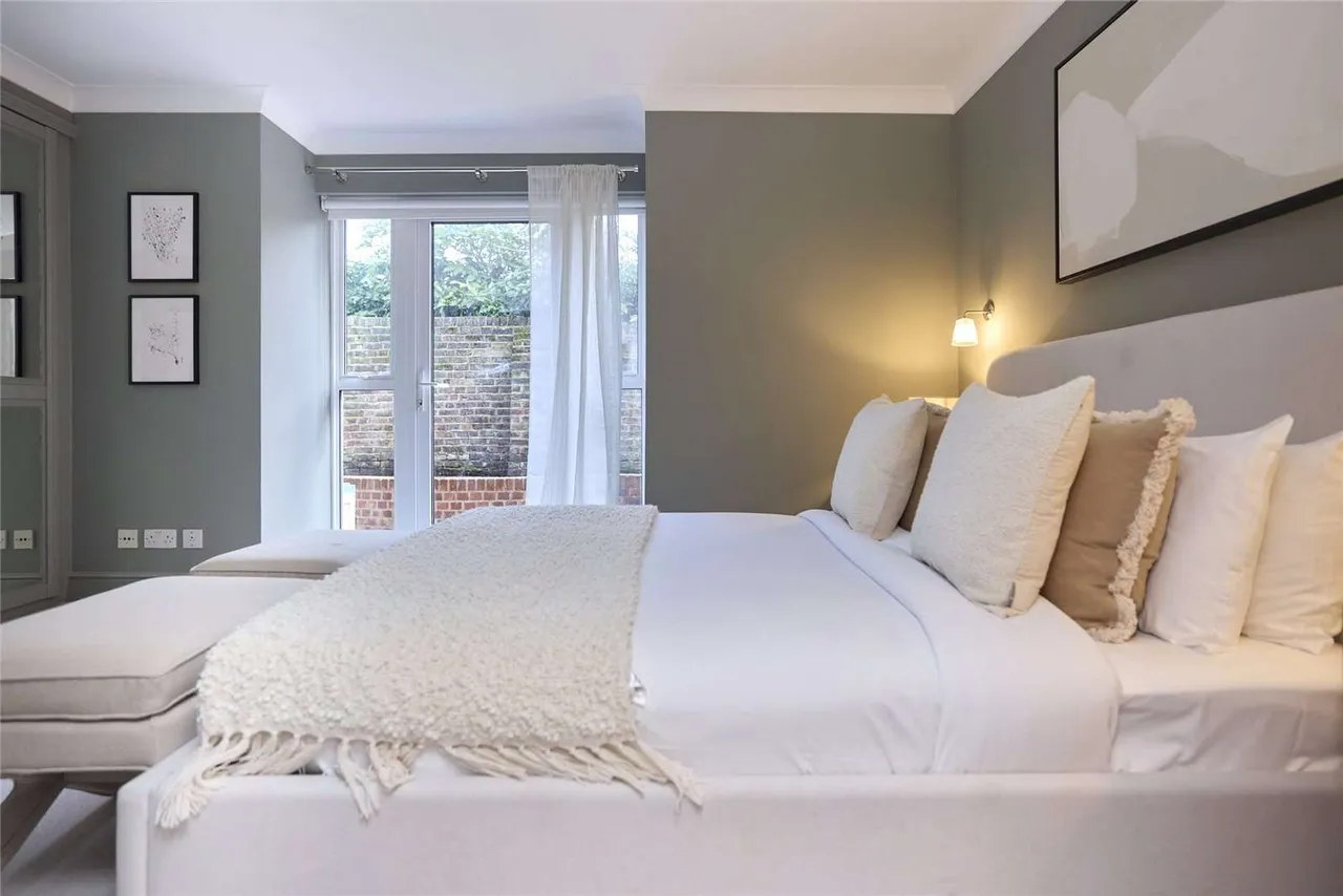 Graces Mews, St John's Wood, NW8, photo 15