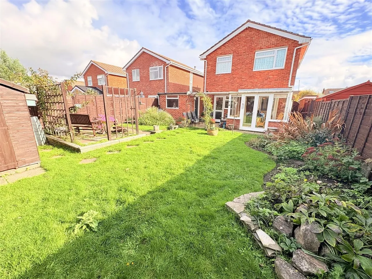 3 bed house for sale — Link Way, Stubbington, Fareham