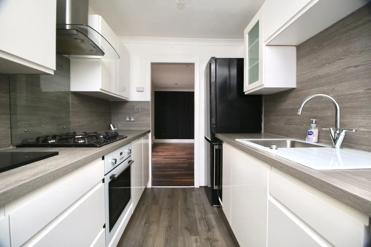 2 bed flat for sale — Hazel Road, Abronhill, Cumbernauld, G67 3BS