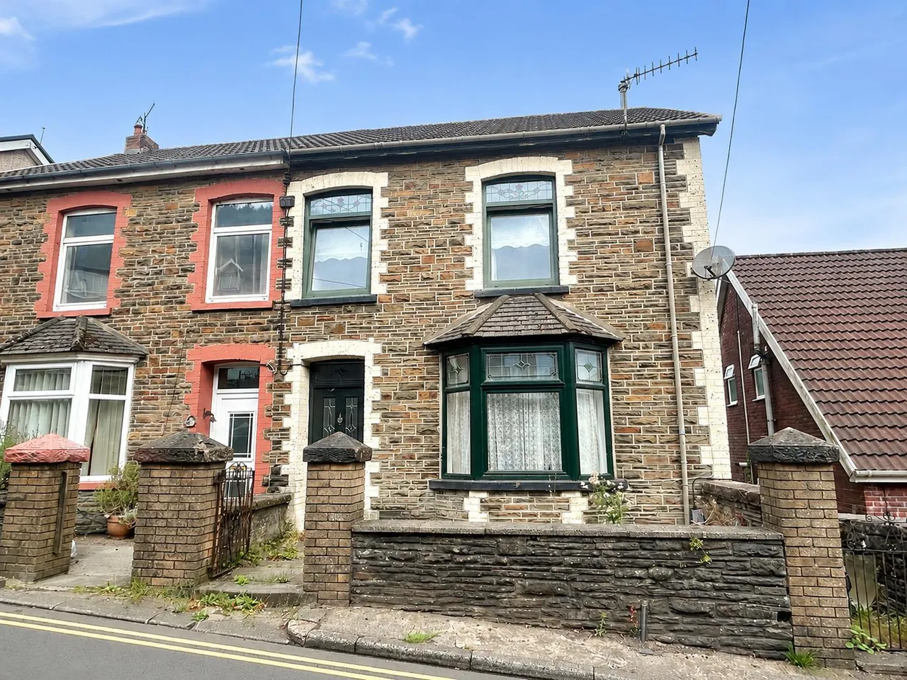 3 bed house for sale, Llantrisant Road, Pontypridd, CF37