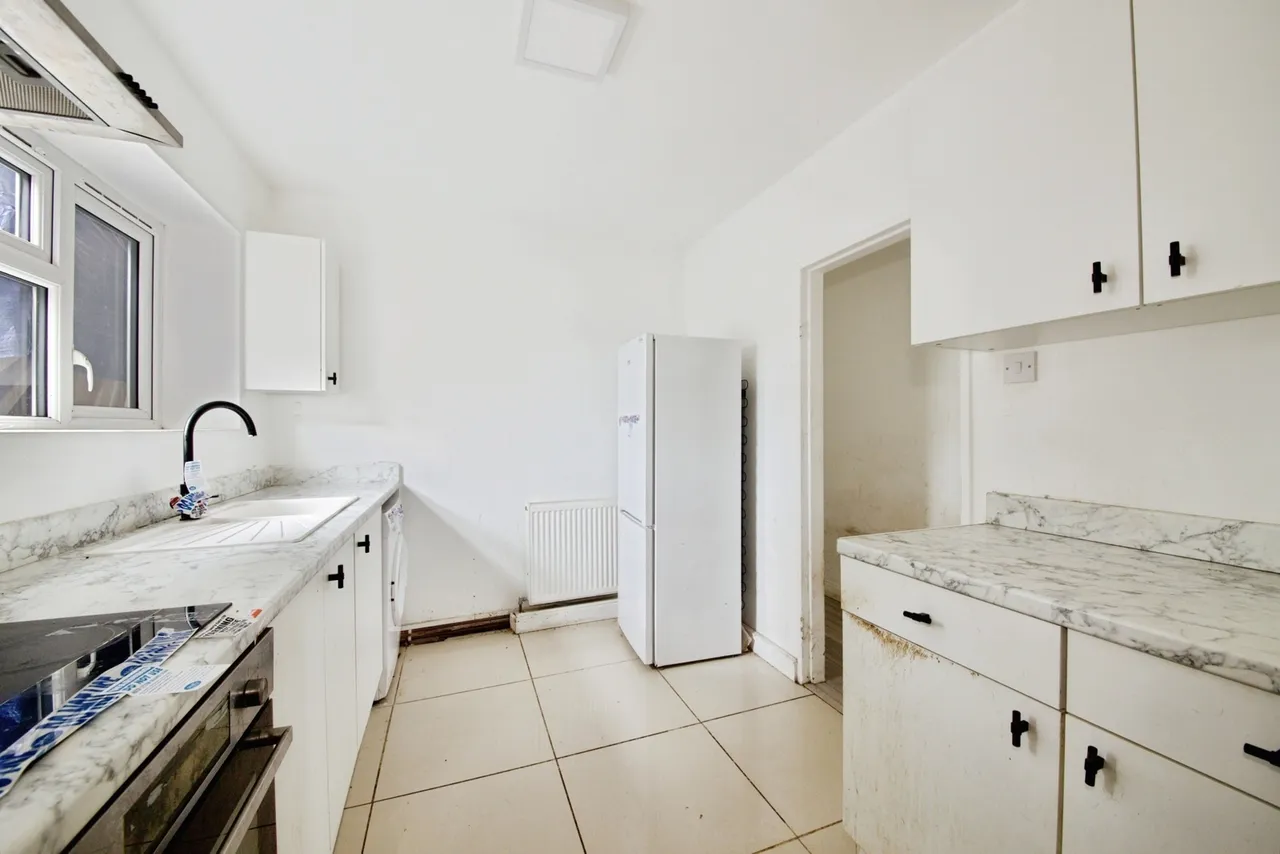Churchbury Lane, Enfield, EN1, photo 11