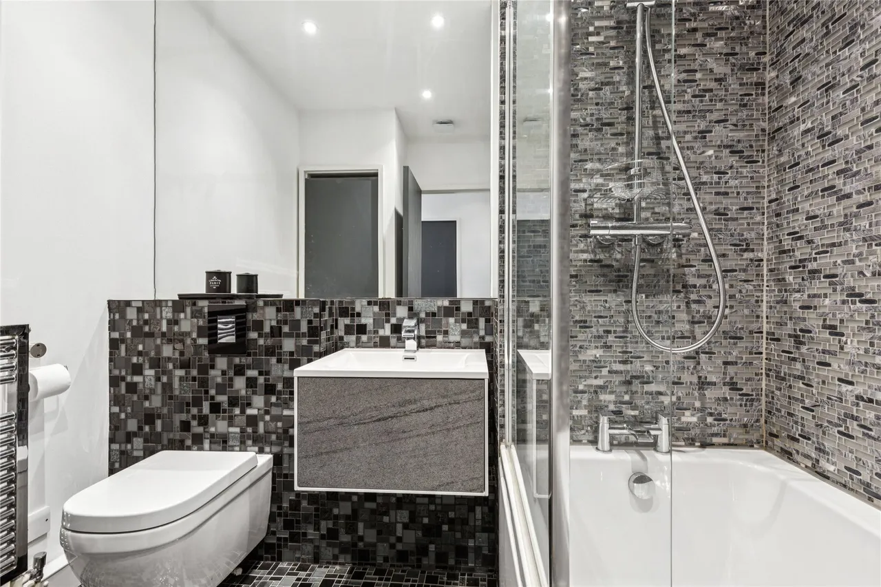 Chiswick Green Studios, Evershed Walk, Chiswick, London, W4, photo 12