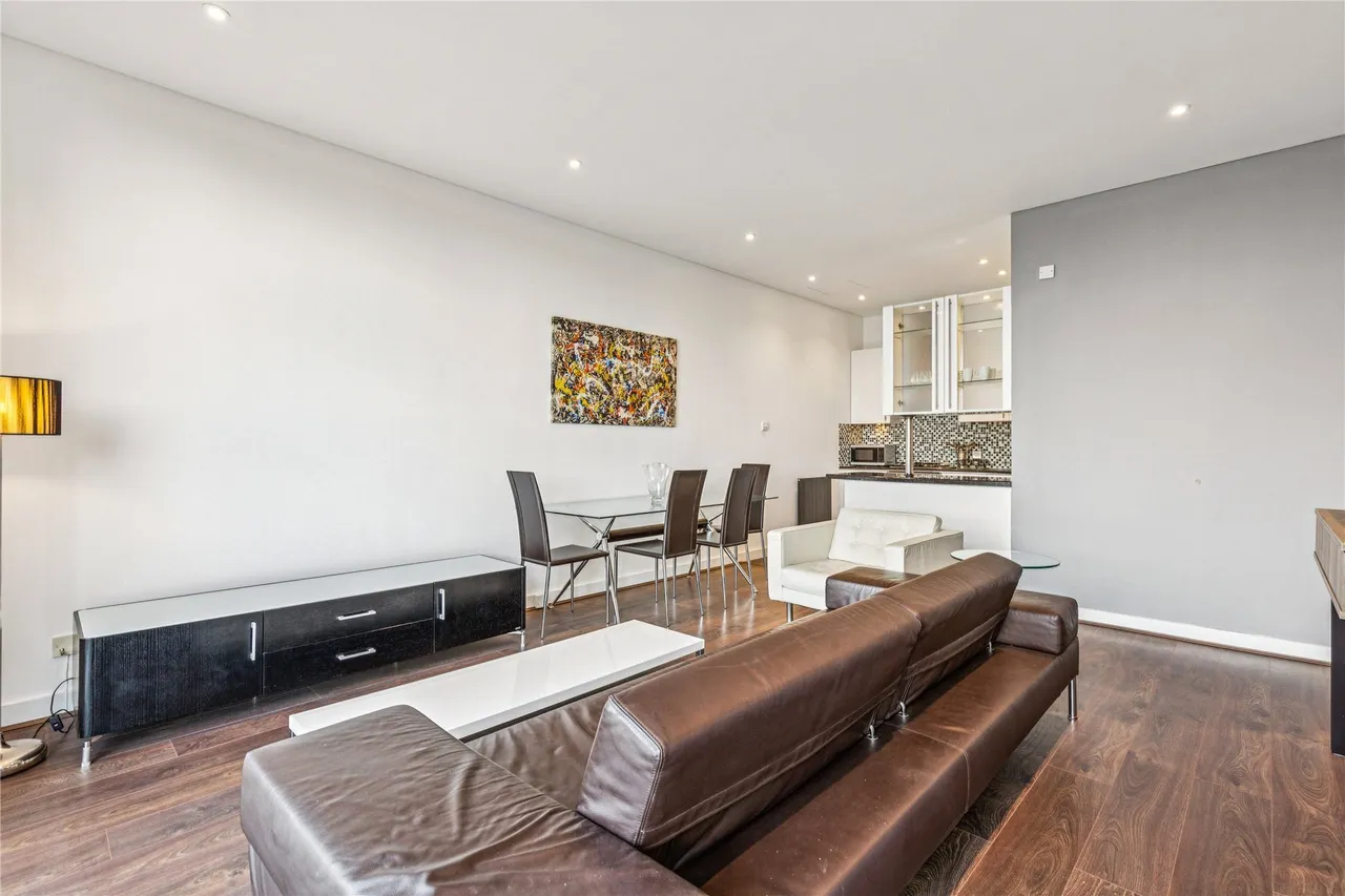 Chiswick Green Studios, Evershed Walk, Chiswick, London, W4, photo 5
