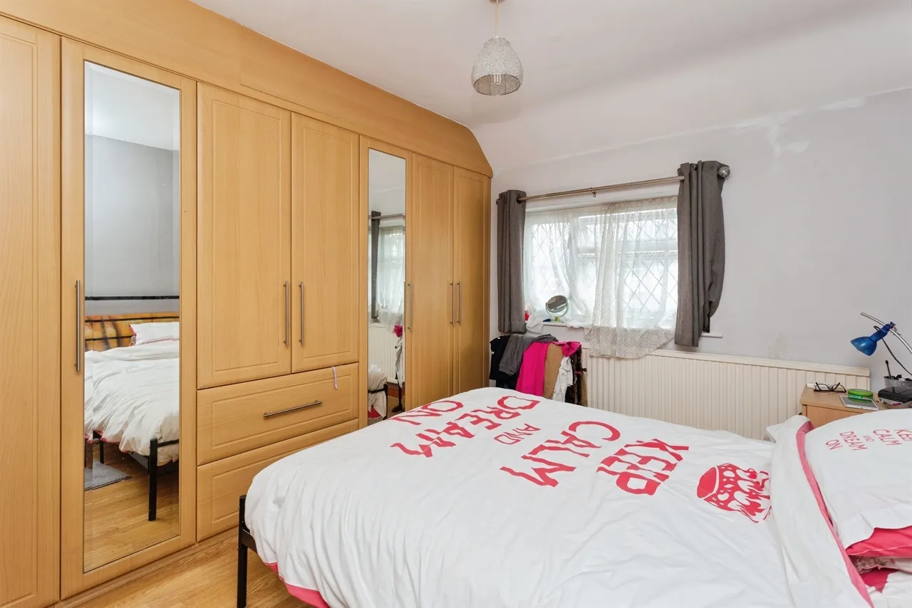 Hagden Lane, Watford, photo 8