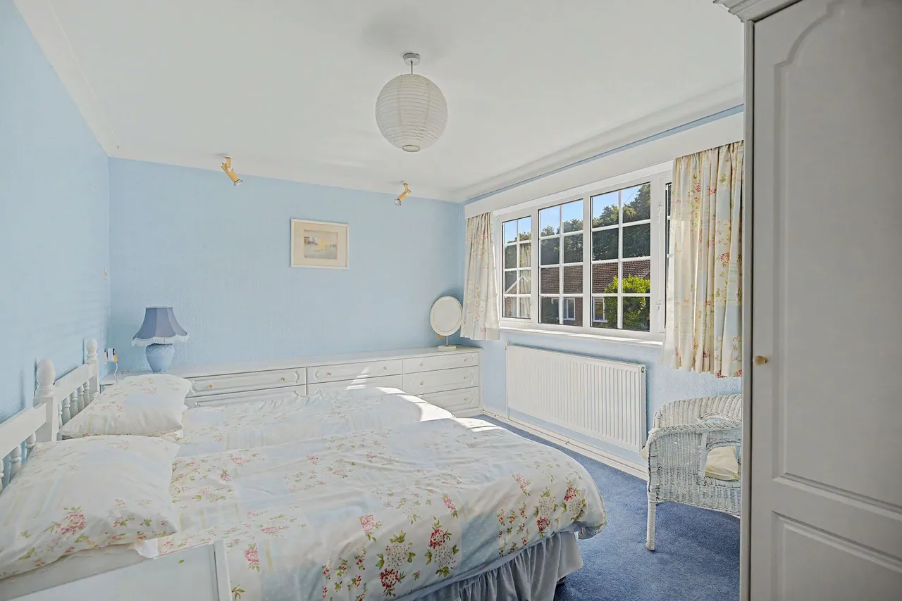 Cranleigh Close, Warrington, photo 9