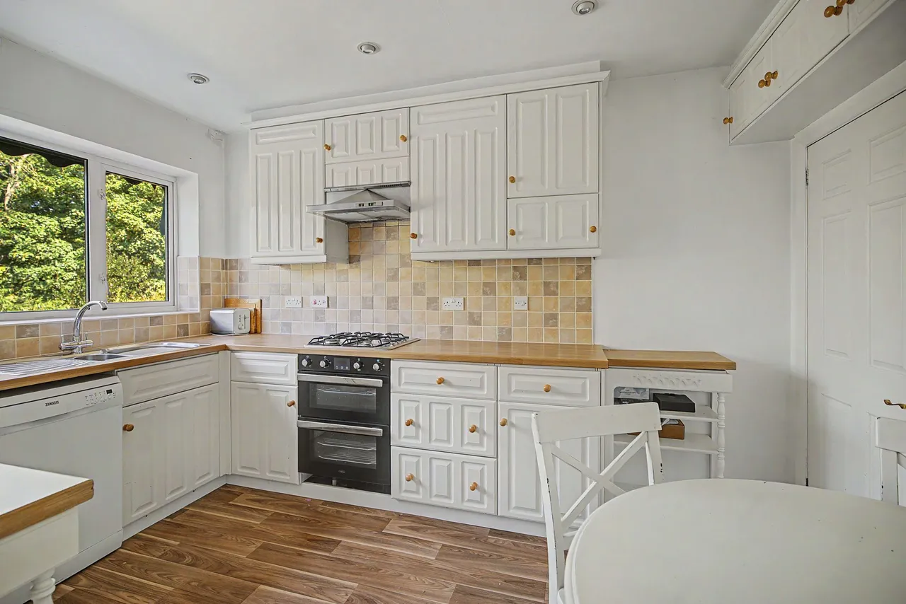 Cranleigh Close, Warrington, photo 6
