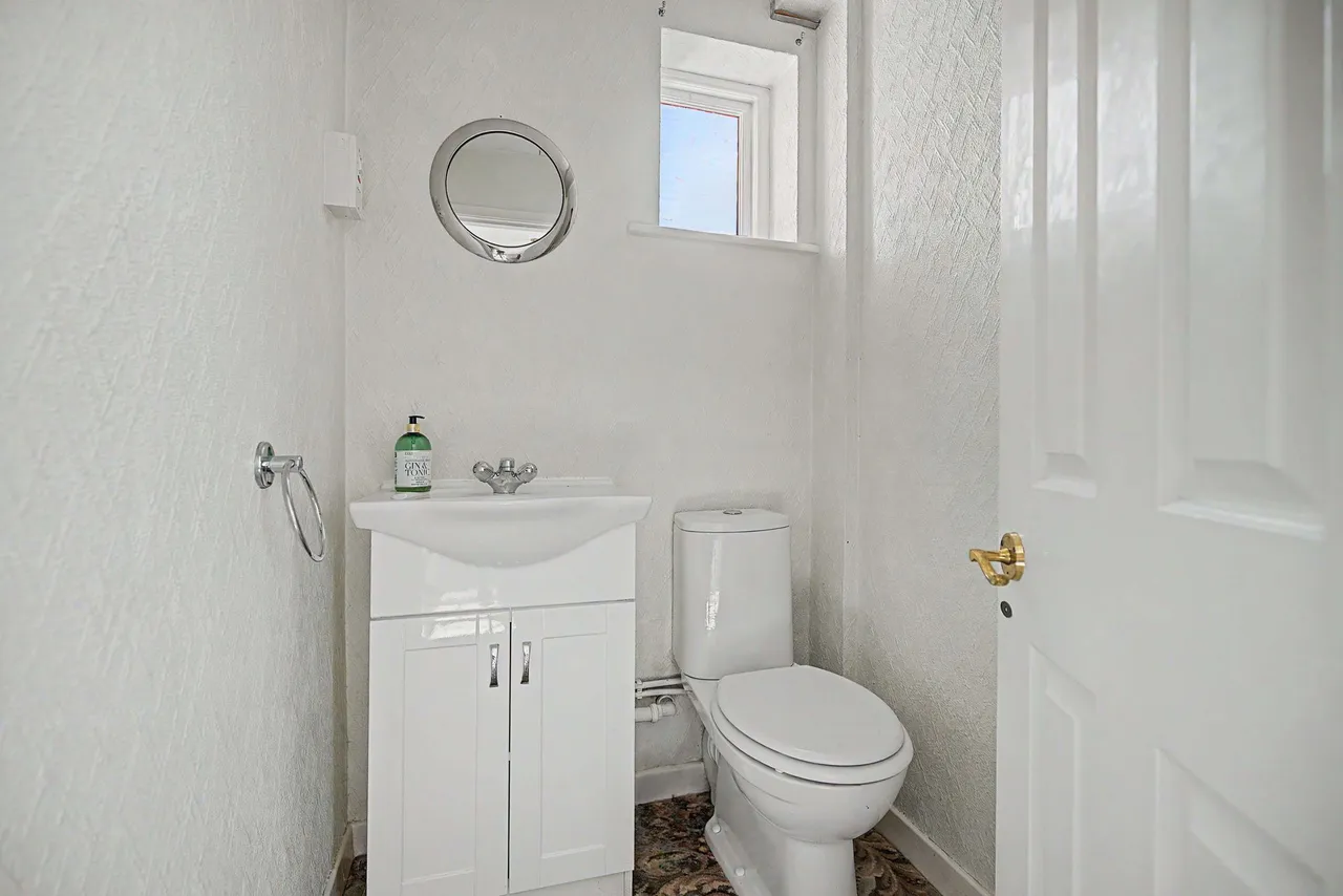 Cranleigh Close, Warrington, photo 7