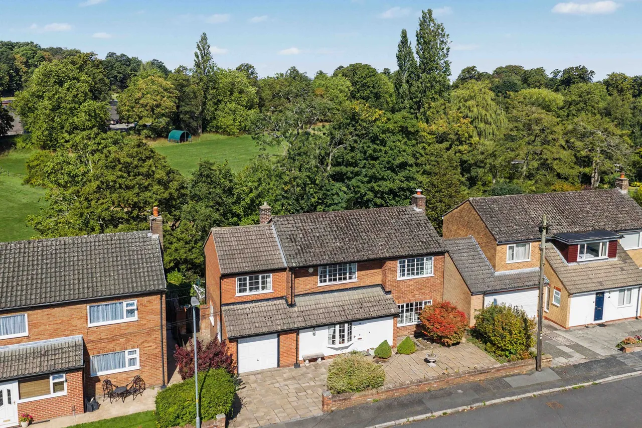 4 bed house for sale, Cranleigh Close, Warrington