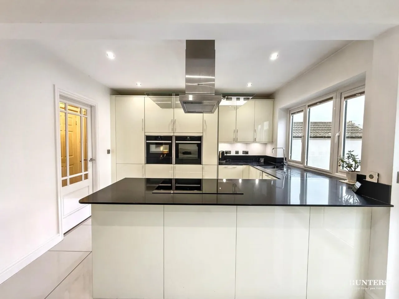 Manor Road, Soothill, WF17, photo 3