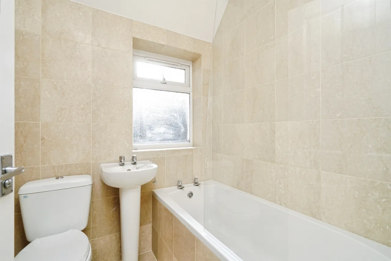 Drake Avenue, Didcot, OX11, photo 15