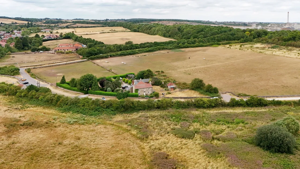 Crags Road, Creswell, photo 2