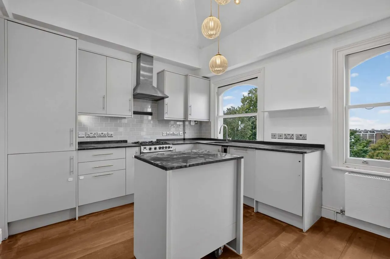 St. Charles Square, London, W10 6EE, photo 6
