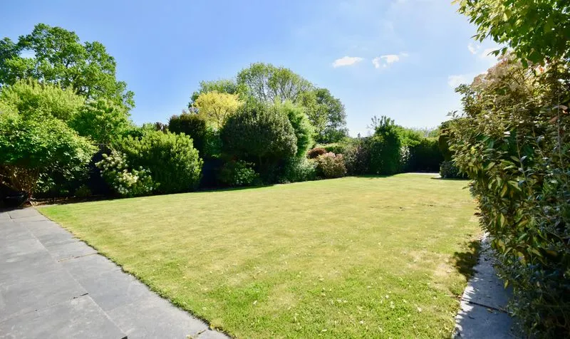 West Farm Close, Ashtead, KT21, photo 19