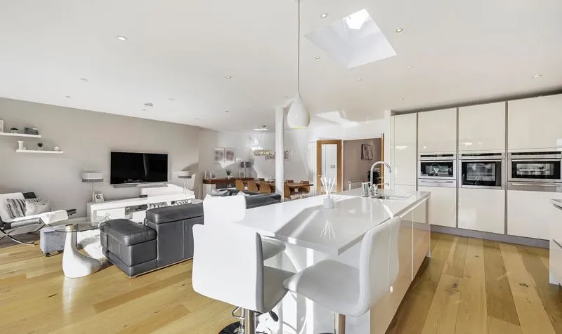 West Farm Close, Ashtead, KT21, photo 4