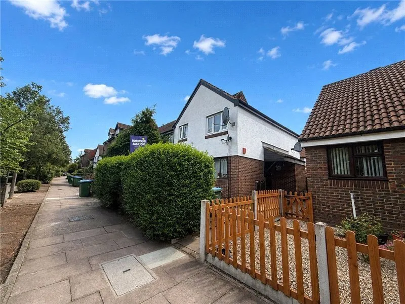Goldfinch Road, London, SE28, photo 9
