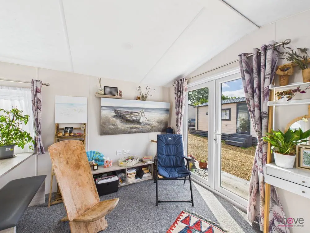 Oak Close, Court Farm Estate, Tewkesbury Road, Twigworth, GL2 9PX, photo 3