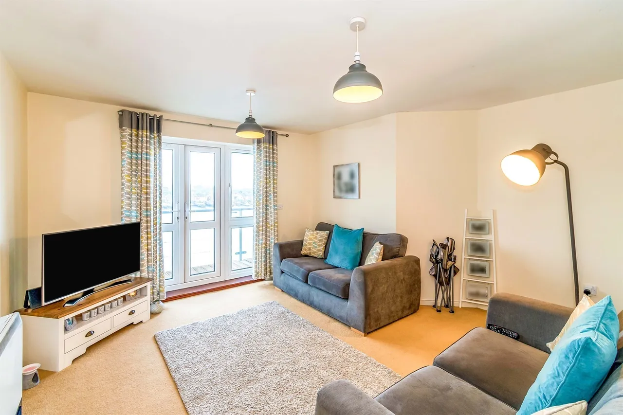 Hawkswood Road, Bitterne, Southampton, photo 2