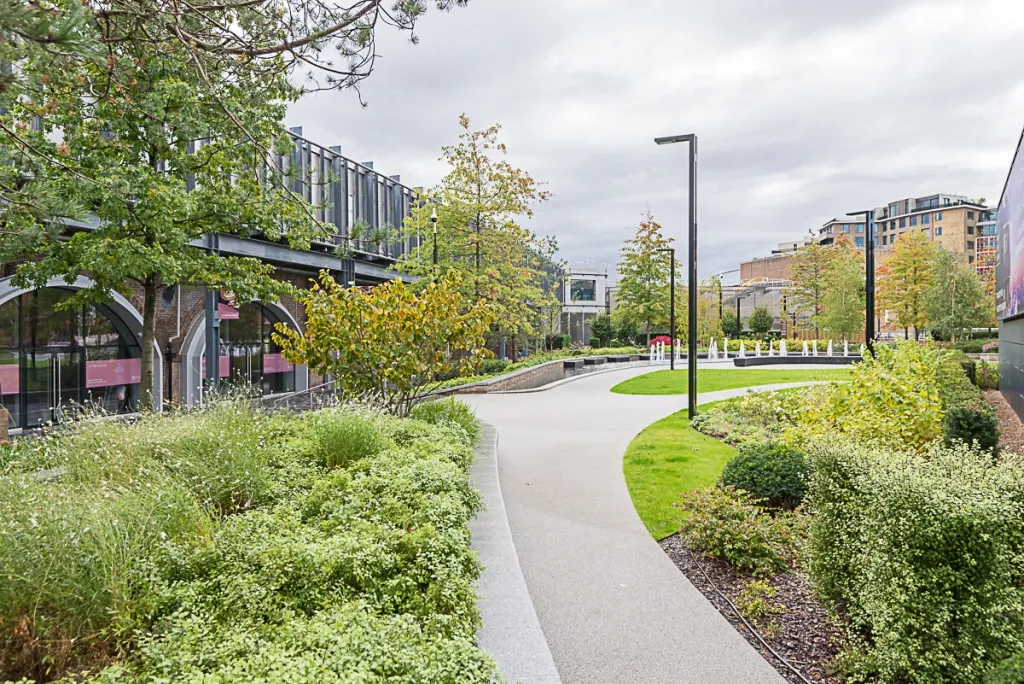 Fountain Park Way, White City, W12, photo 24