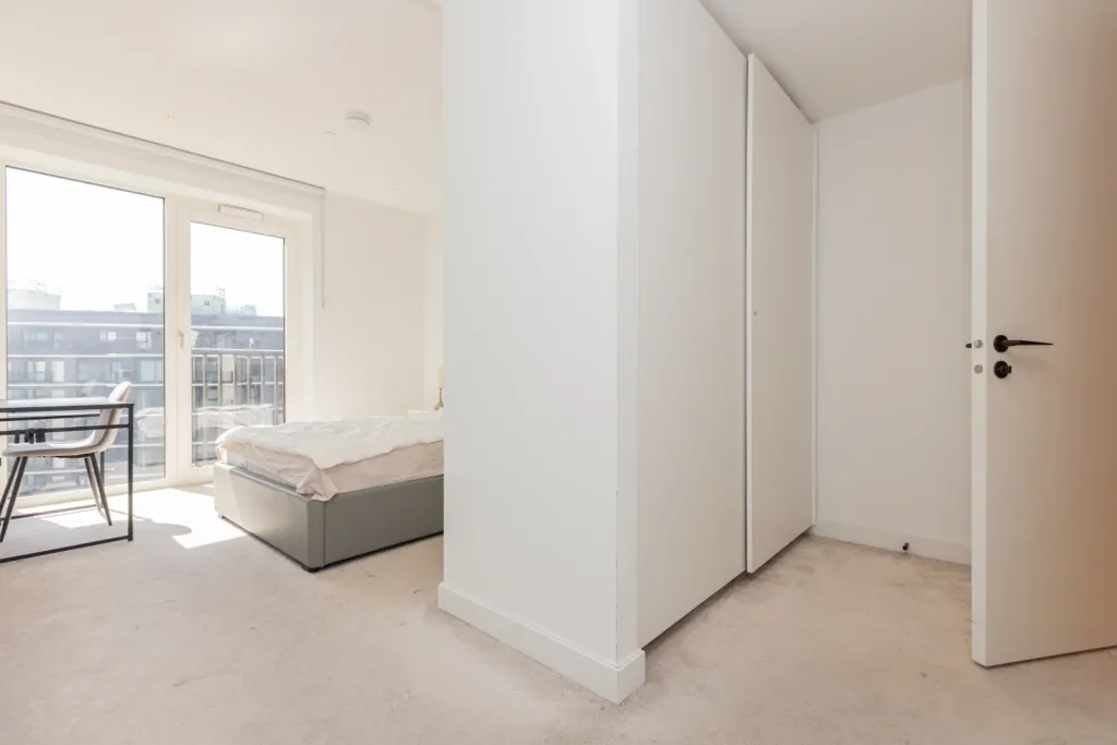 Fountain Park Way, White City, W12, photo 13
