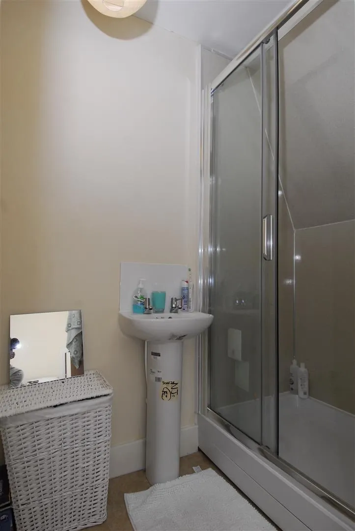 Seaton Avenue, Flat, photo 5